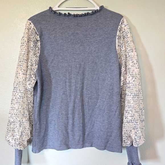 Siani Milano Ruffle V Neck Lace Sleeve Top Size Large - Picture 2 of 7